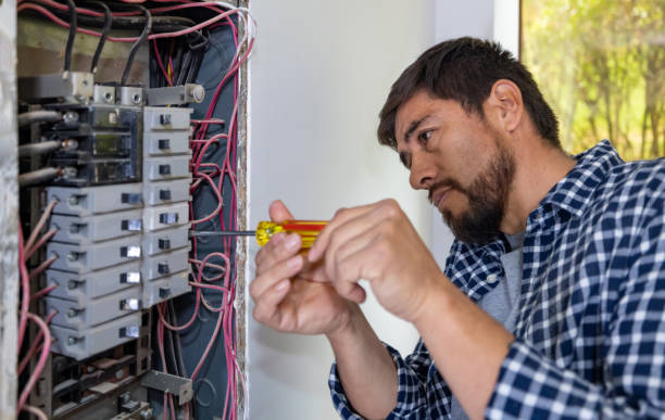 Best Affordable Emergency Electrician  in Monticello, MS